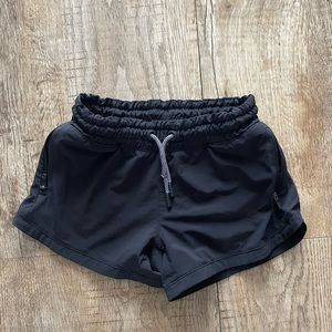 Girls size Medium Athleta All Play Short